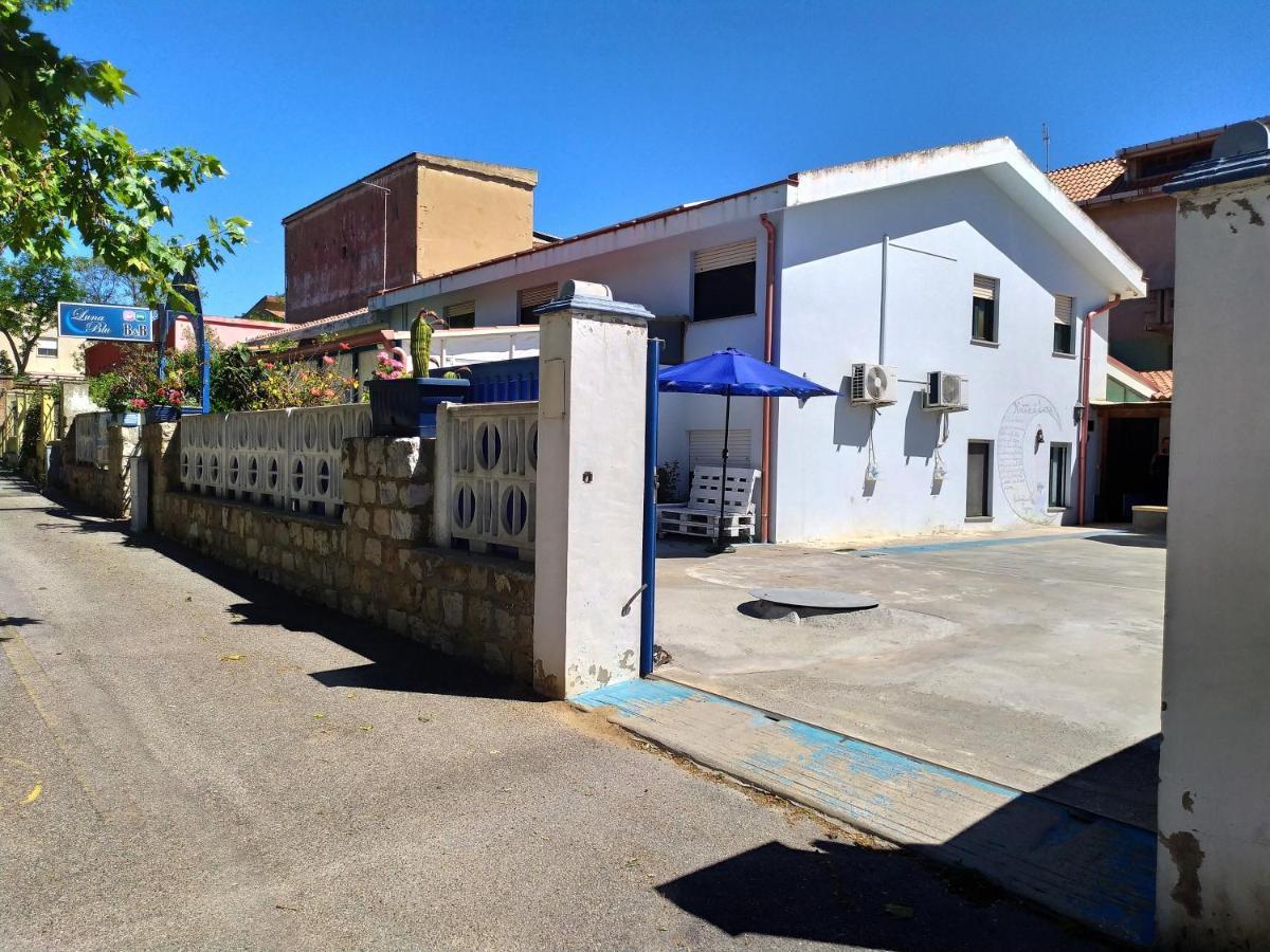 B&B Luna Blu Carbonia Bagian luar foto