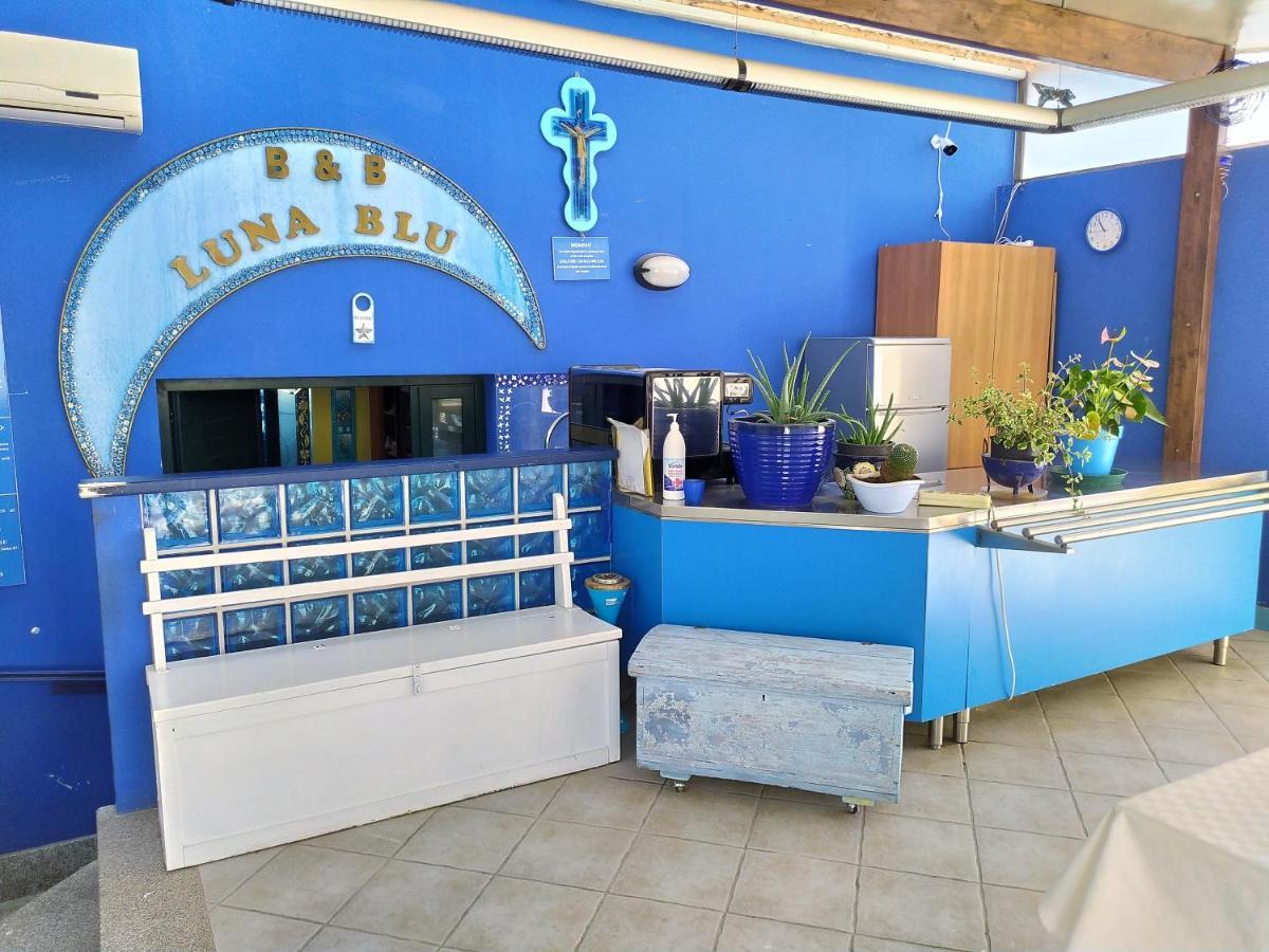 B&B Luna Blu Carbonia Bagian luar foto