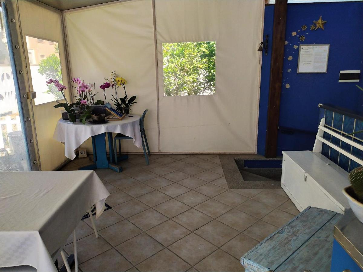 B&B Luna Blu Carbonia Bagian luar foto